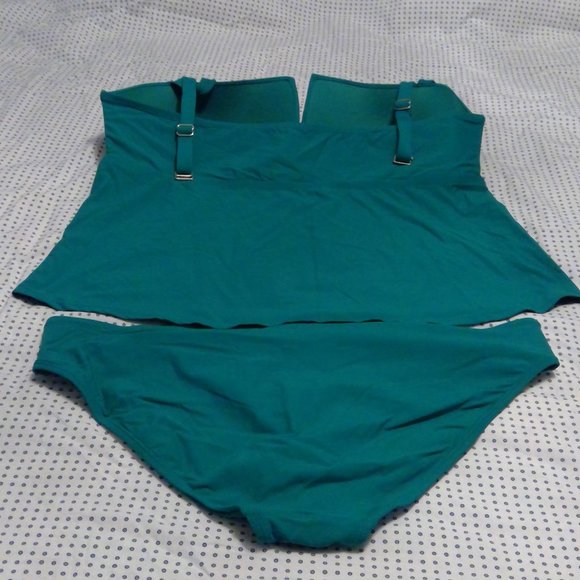 Time and Tru womans plus swimsuit - Picture 2 of 4